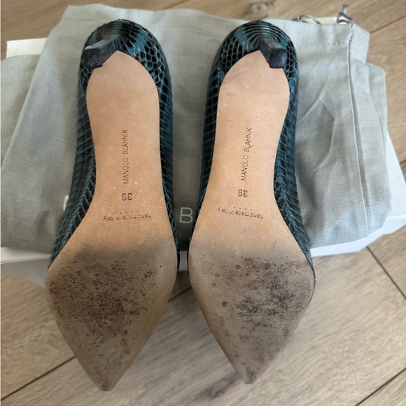 Manolo Blahnik BB 105 Blue/Black Leather Heels - Picture 3 of 9